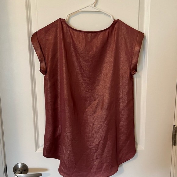 Express Metallic Rose Blouse - Picture 4 of 4